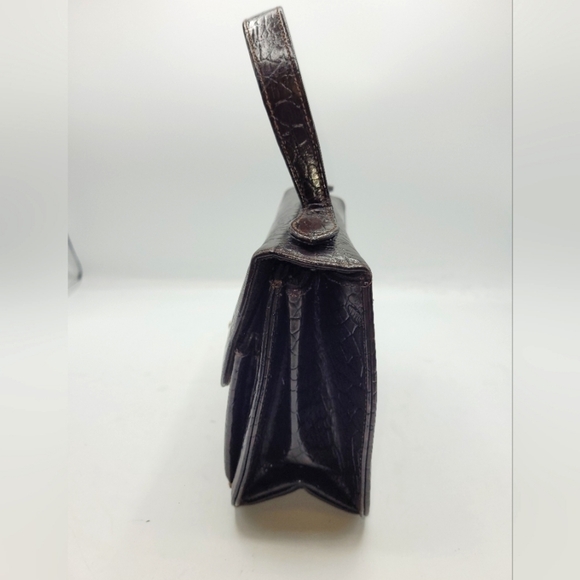 Vintage Brown Crocks embossed Small purse with Gold Turtle Accents Closure - Picture 6 of 16